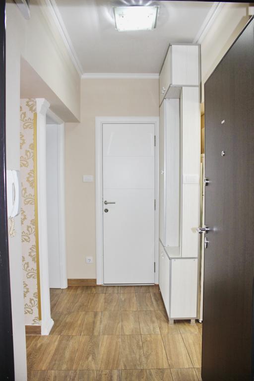 Kristi Lux Apartment Center Free Parking Fast Wifi ベオグラード エクステリア 写真