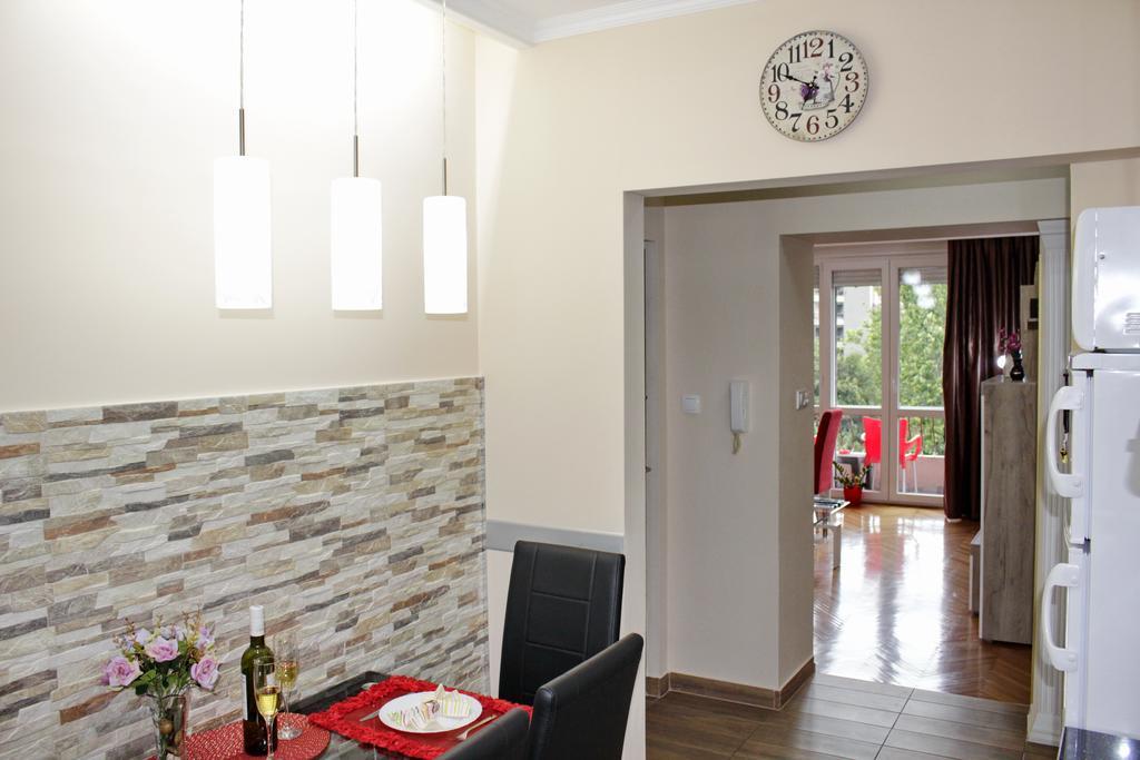 Kristi Lux Apartment Center Free Parking Fast Wifi ベオグラード エクステリア 写真